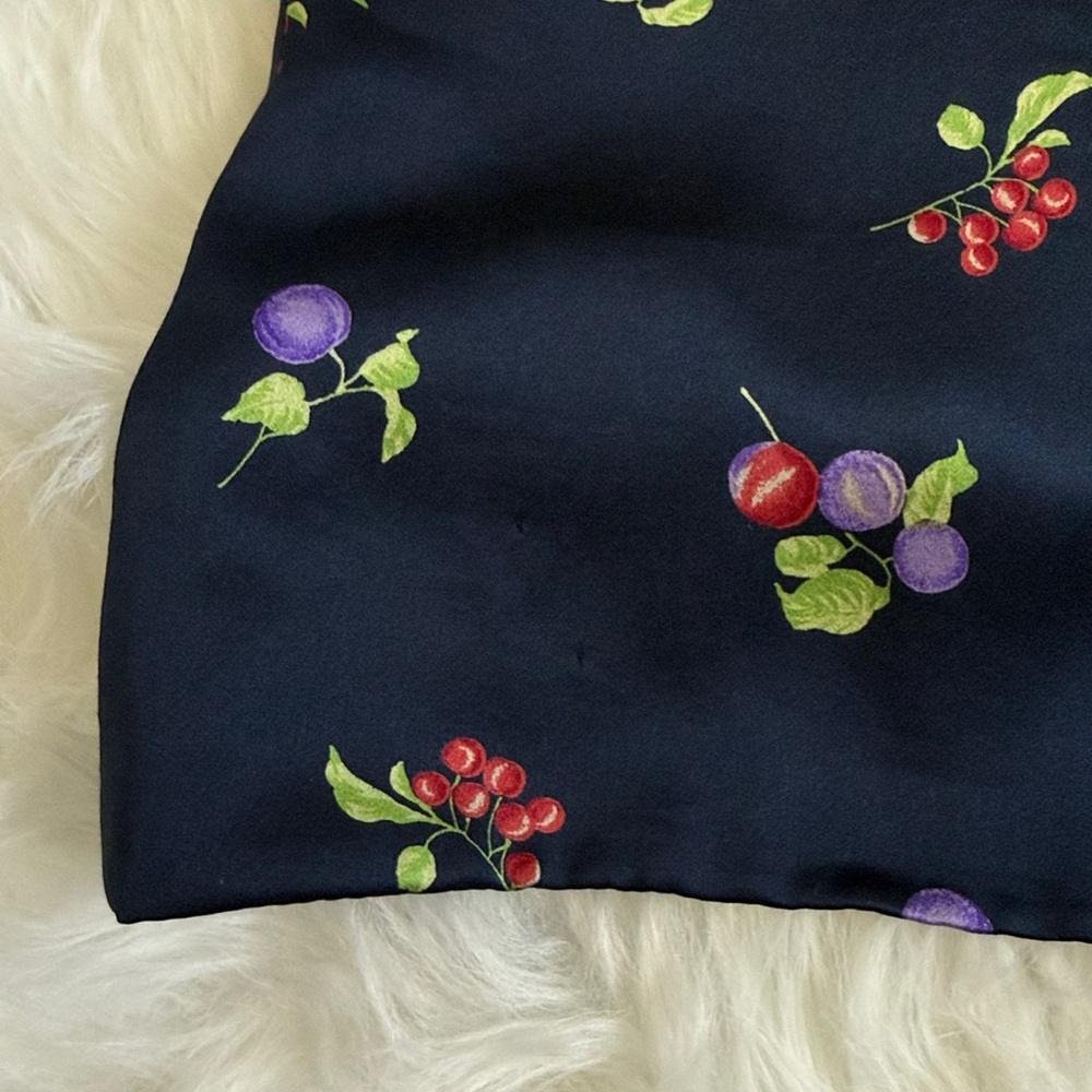Valerie Stevens 100% Silk Navy Fruit-Print Sleeveless Tank Size PS - Picture 6 of 6